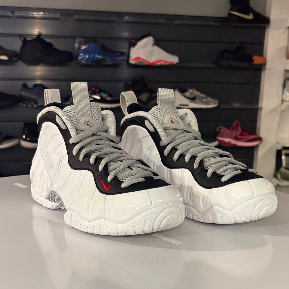 Nike Air Foamposite Pro “Chrome White”